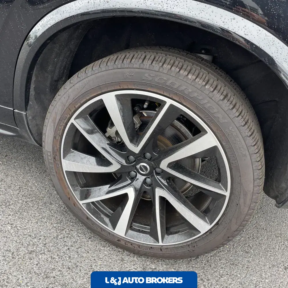 2024 Volvo XC90 B6 - Ultimate