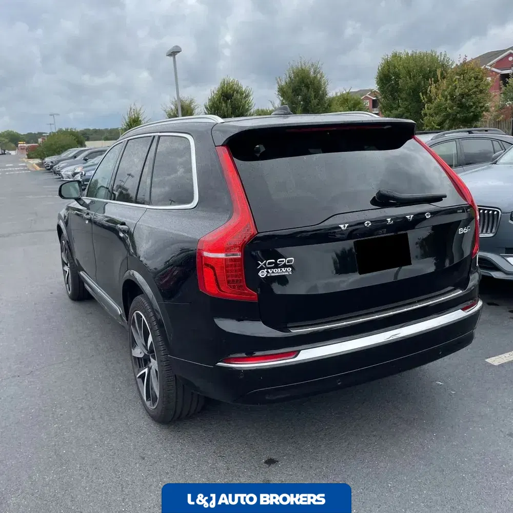 2024 Volvo XC90 B6 - Ultimate