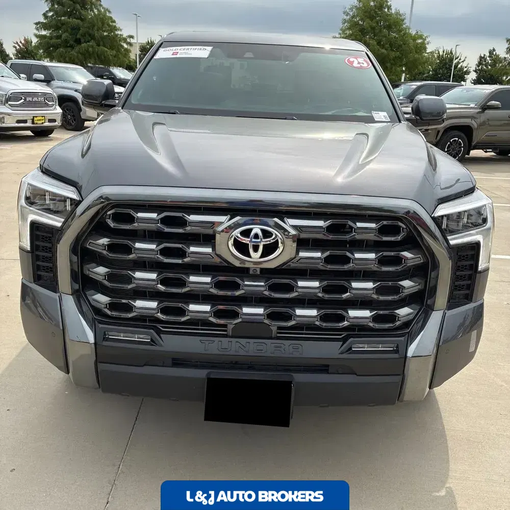 2025 Toyota Tundra Platinum HV