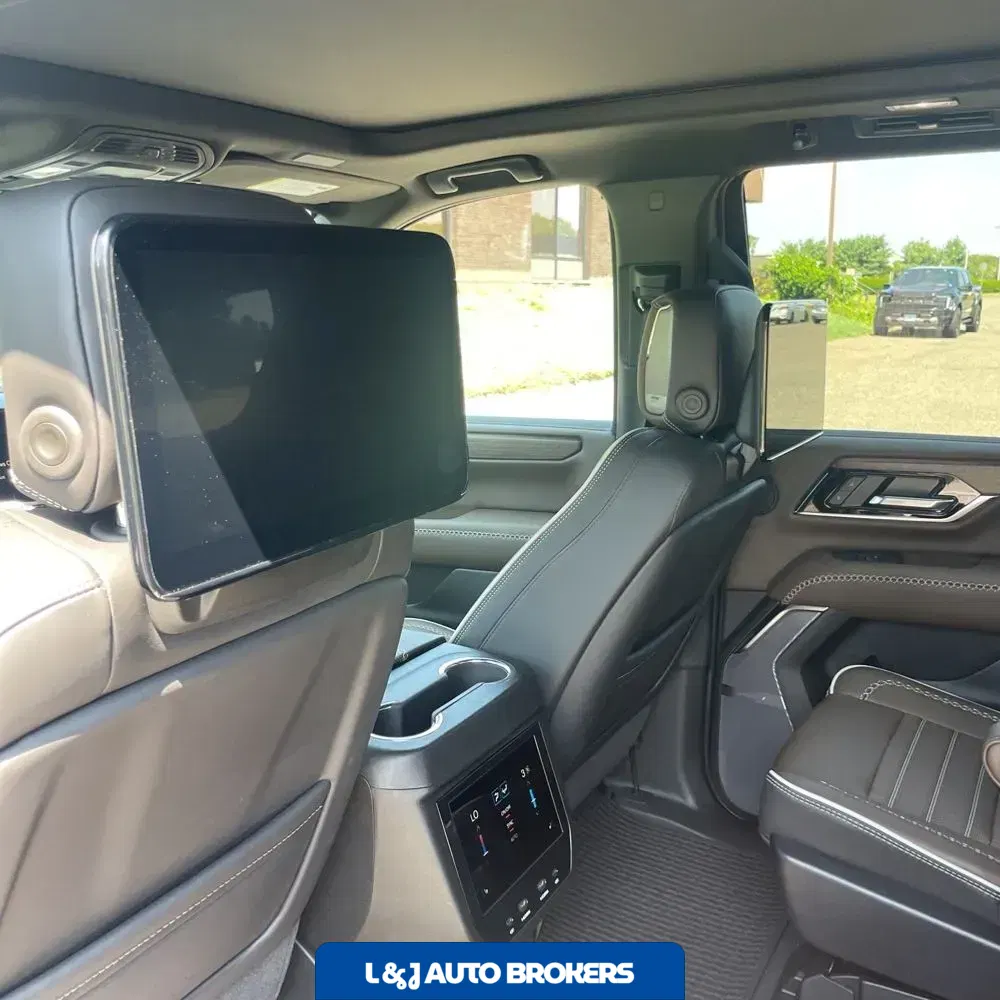 2025 GMC Yukon Denali Ultimate