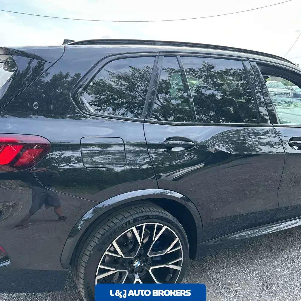 2021 BMW X5 M