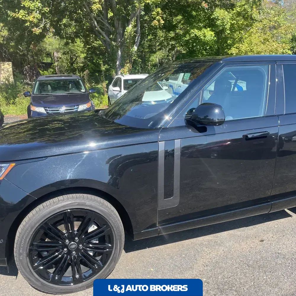 2023 Land Rover Range Rover SE
