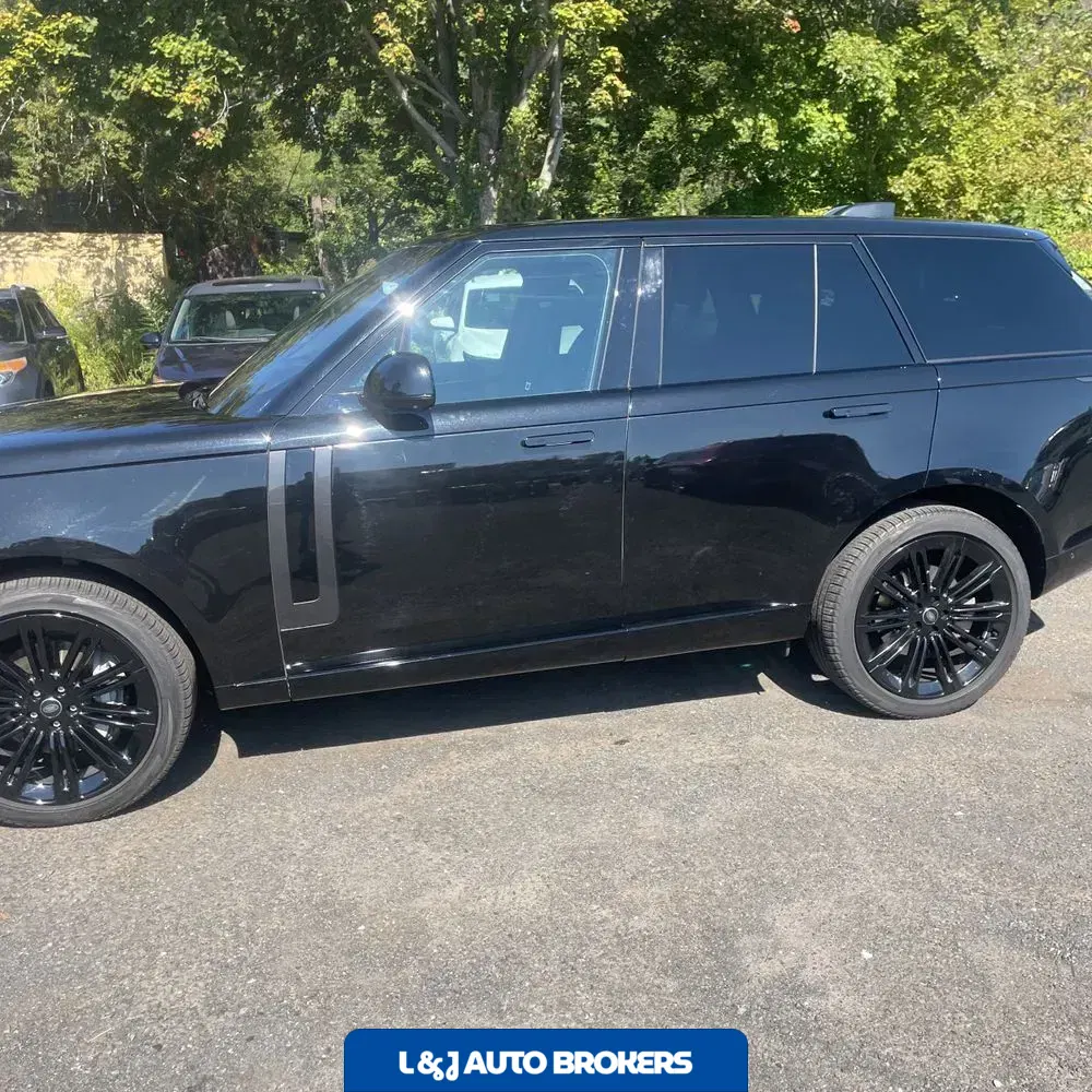 2023 Land Rover Range Rover SE