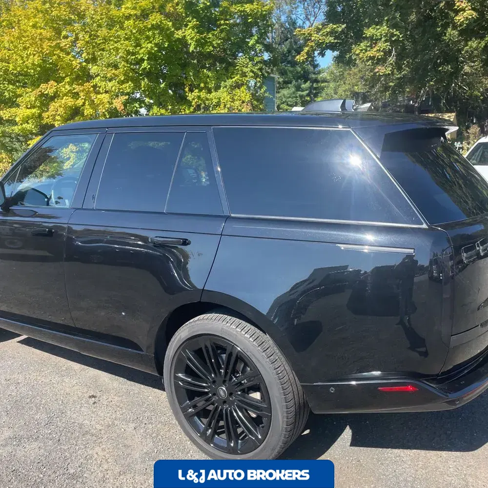 2023 Land Rover Range Rover SE