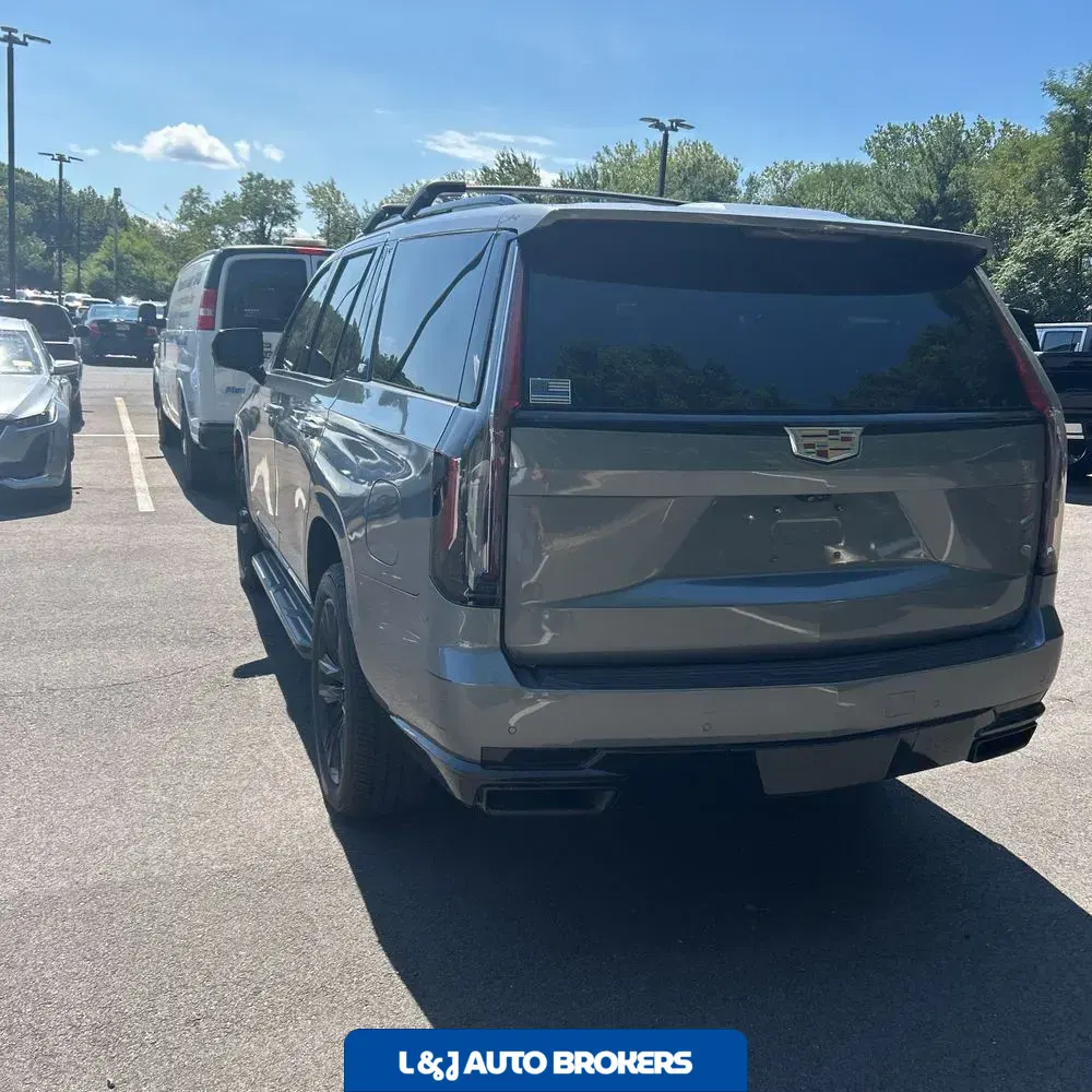 2021 Cadillac Escalade Sport