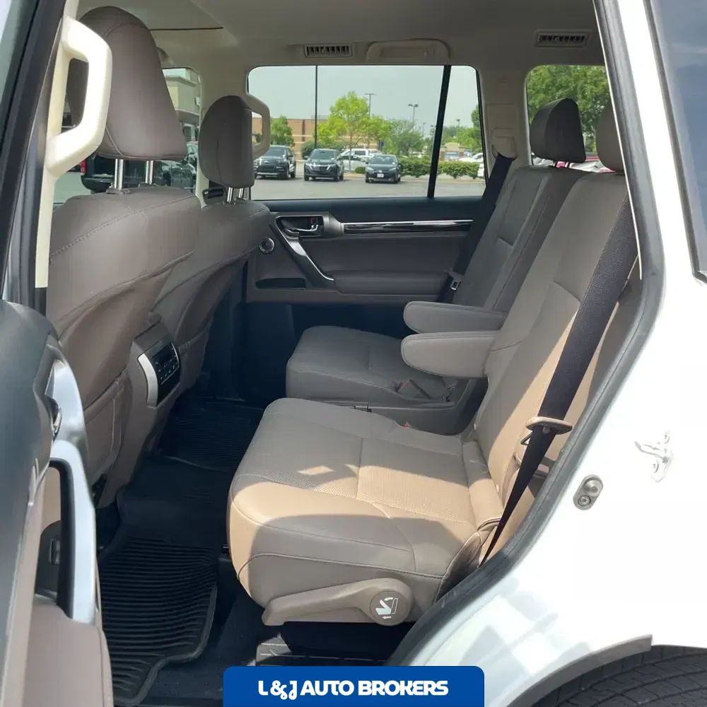 2023 Lexus GX 460 Base