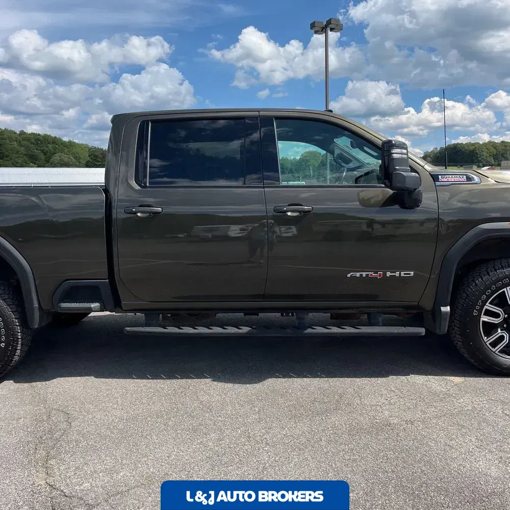 2023 GMC Sierra 2500HD AT4