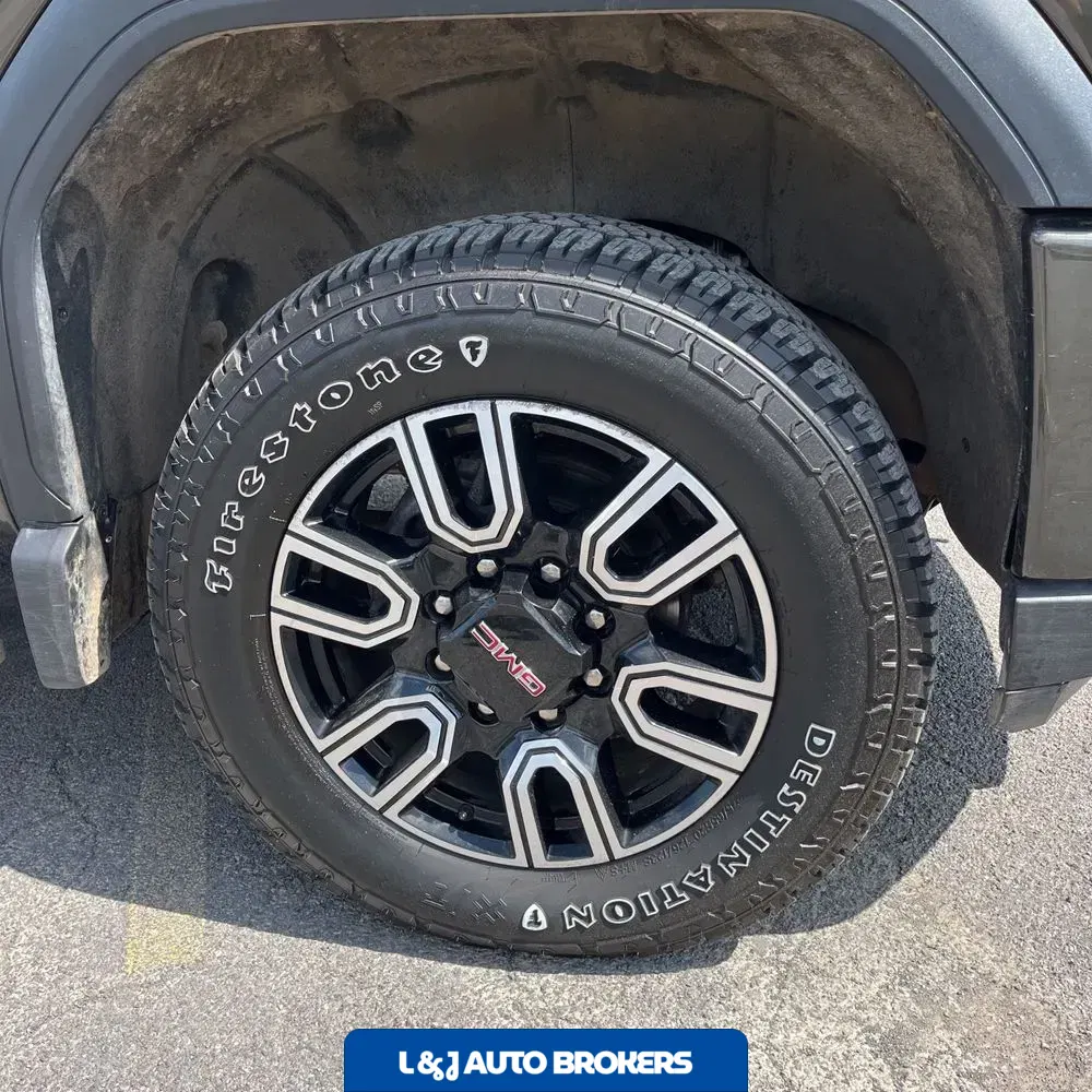 2023 GMC Sierra 2500HD AT4