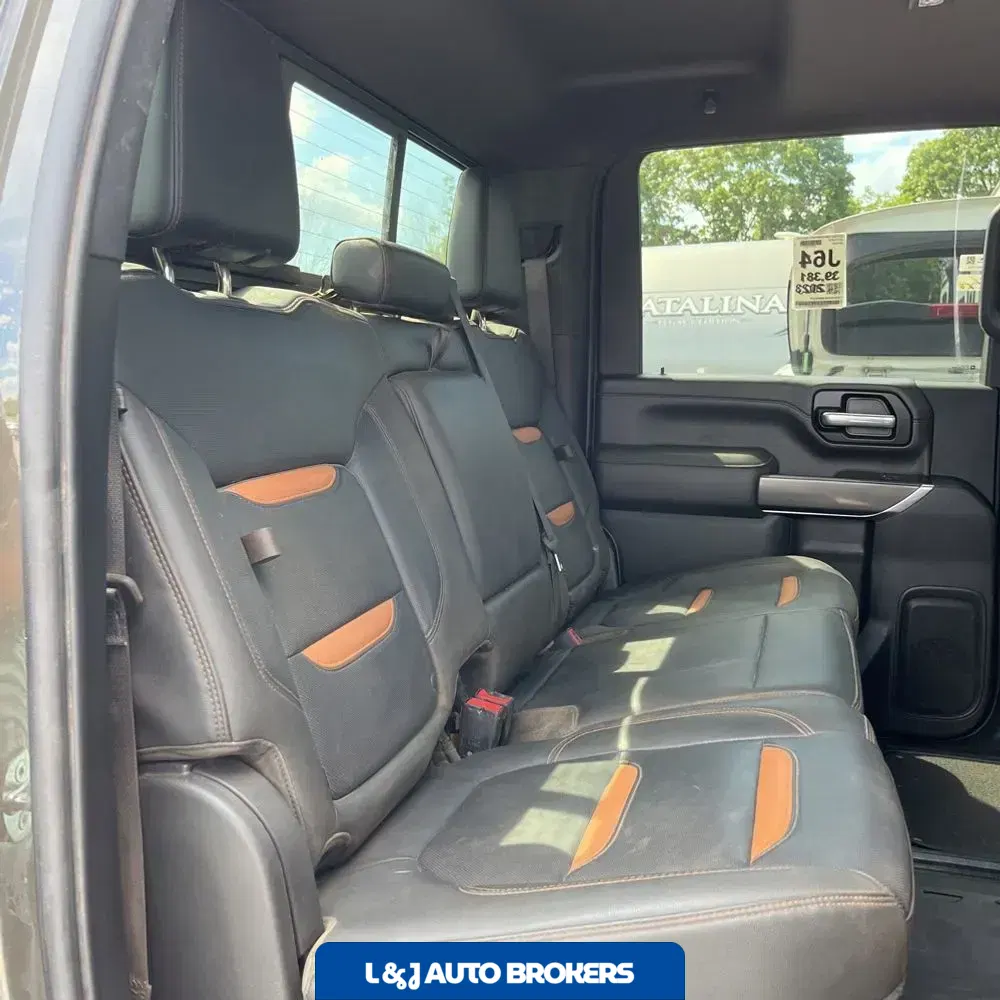2023 GMC Sierra 2500HD AT4