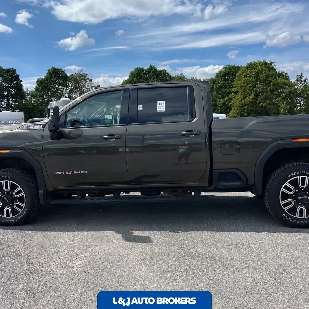 2023 GMC Sierra 2500HD AT4