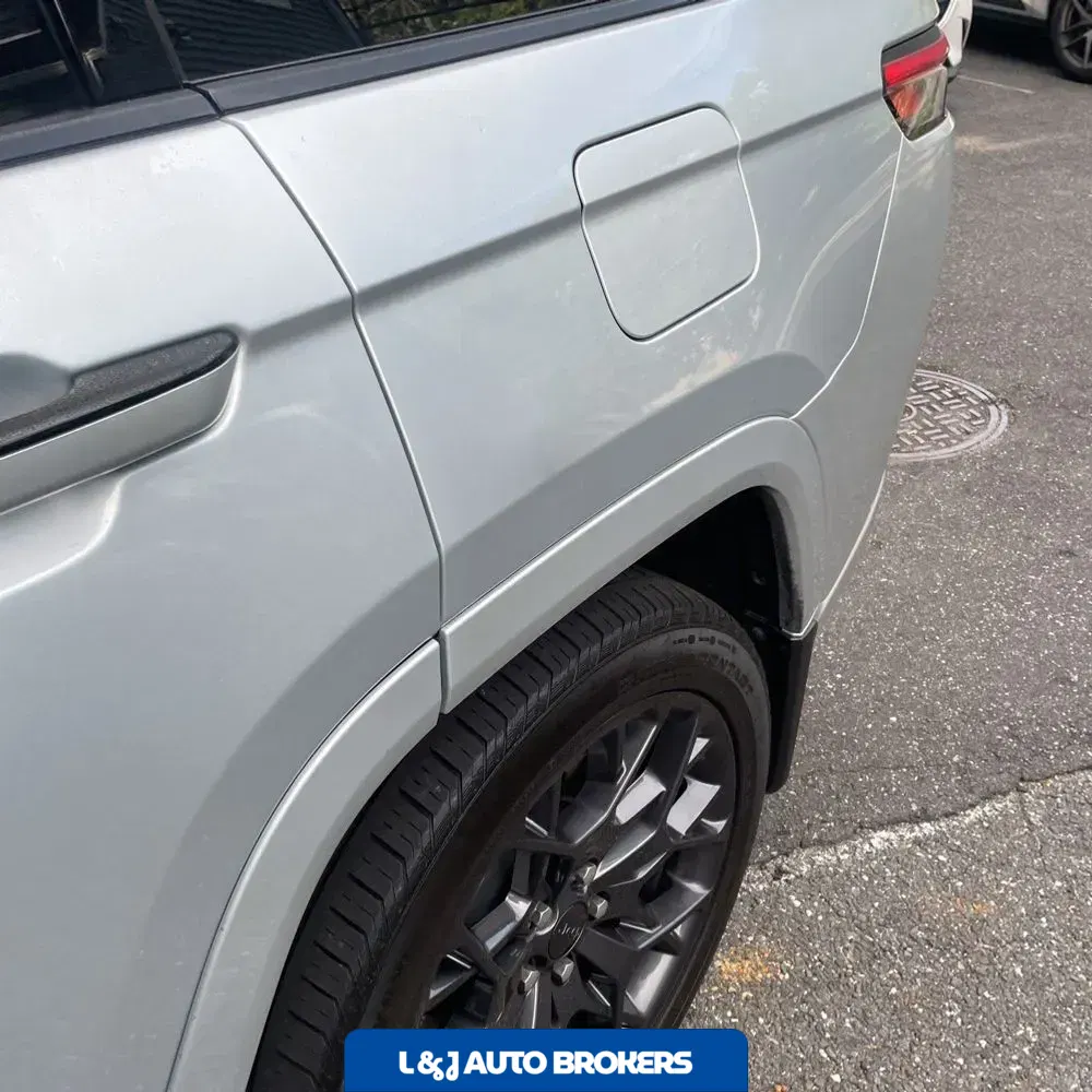 2023 Jeep Grand Cherokee L Summit Reserve