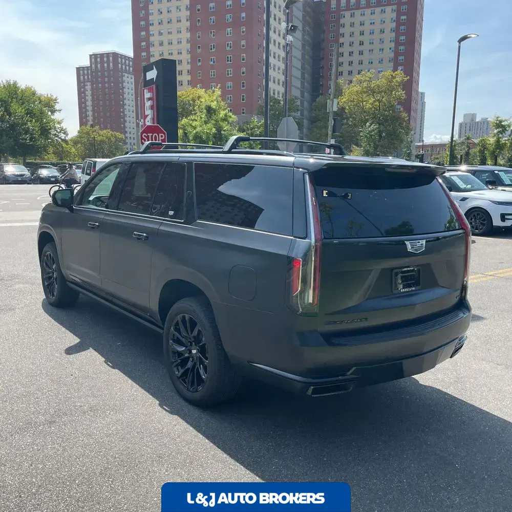 2024 Cadillac Escalade ESV Sport Platinum