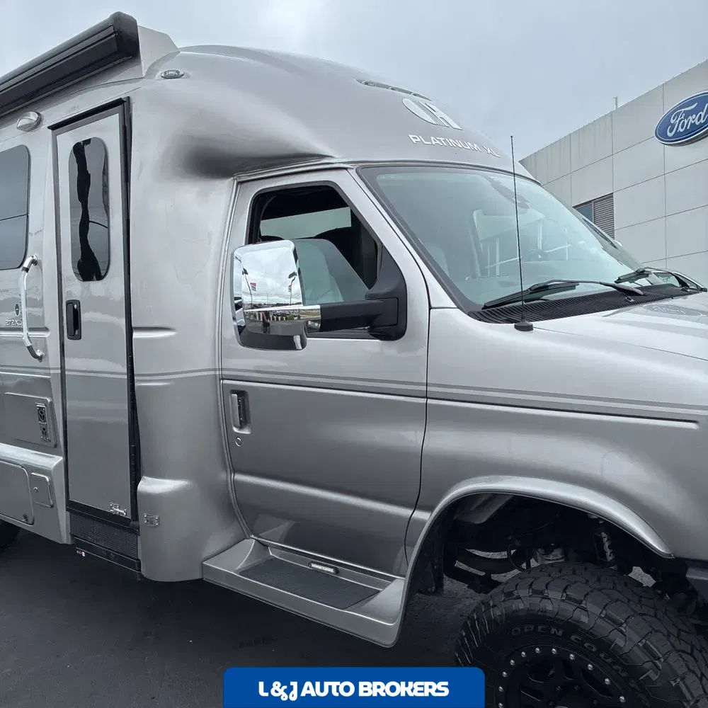 2022 Ford Commercial Vans E450