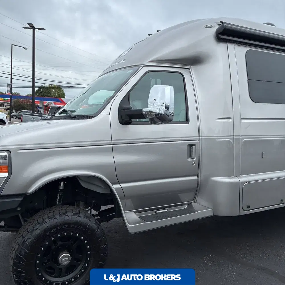 2022 Ford Commercial Vans E450
