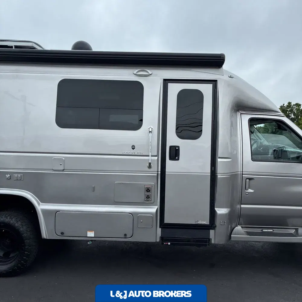 2022 Ford Commercial Vans E450