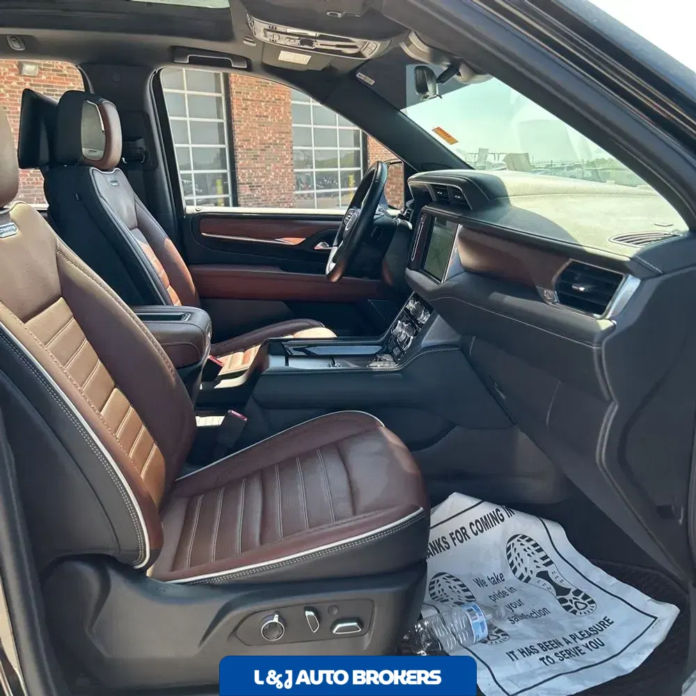 2023 GMC Yukon XL Denali Ultimate
