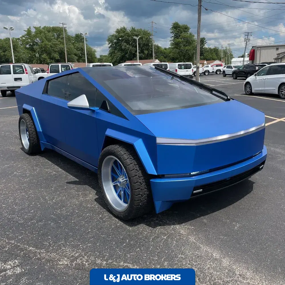 2024 Tesla Cybertruck Base