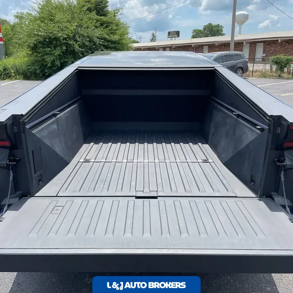 2024 Tesla Cybertruck Base