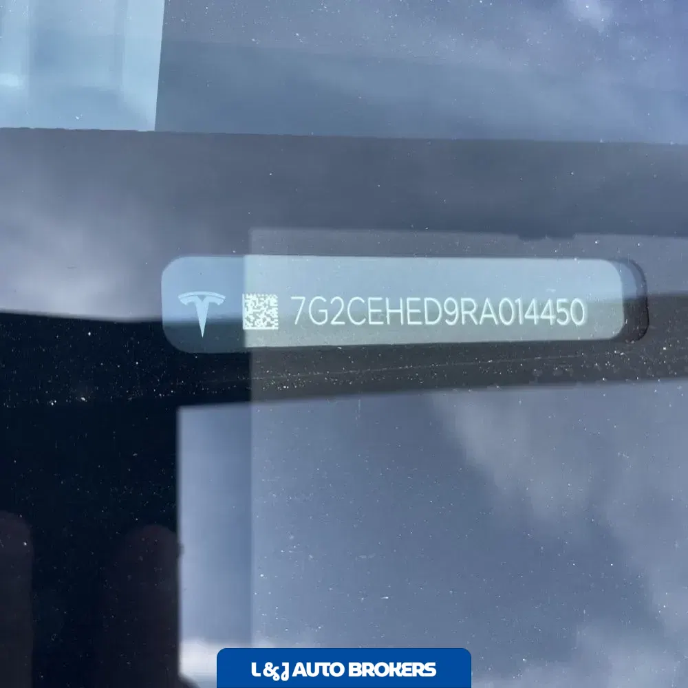 2024 Tesla Cybertruck Base