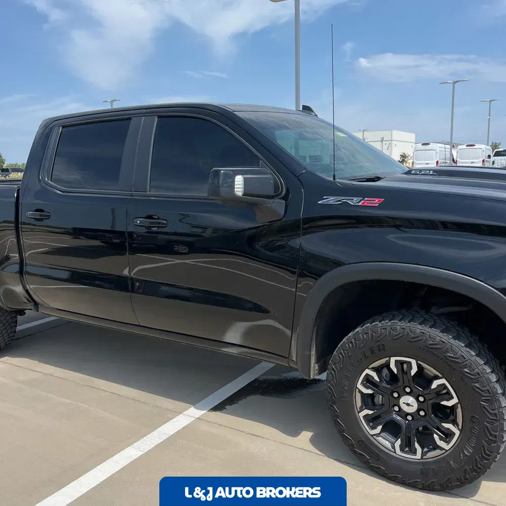 2023 Chevrolet Silverado 1500 ZR2