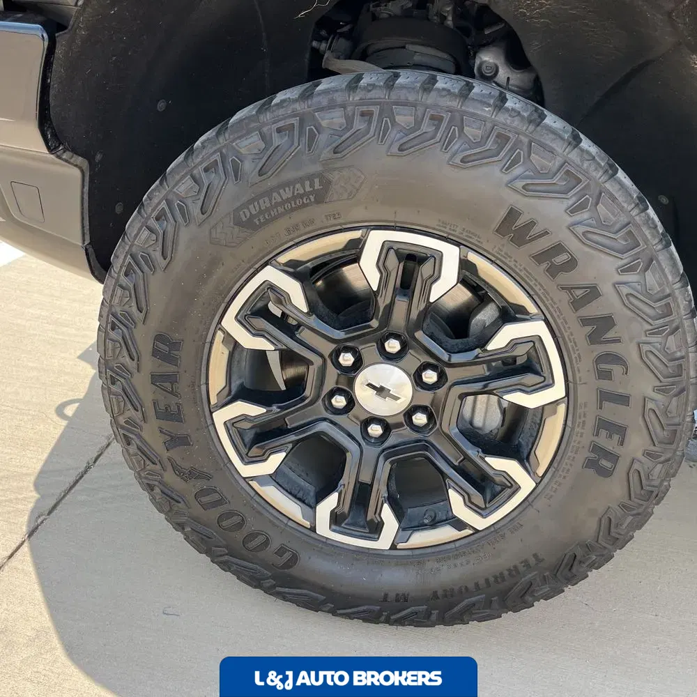 2023 Chevrolet Silverado 1500 ZR2