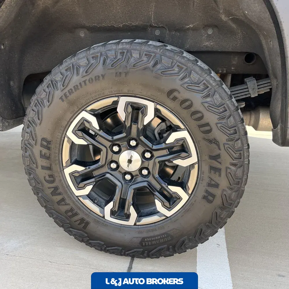 2023 Chevrolet Silverado 1500 ZR2