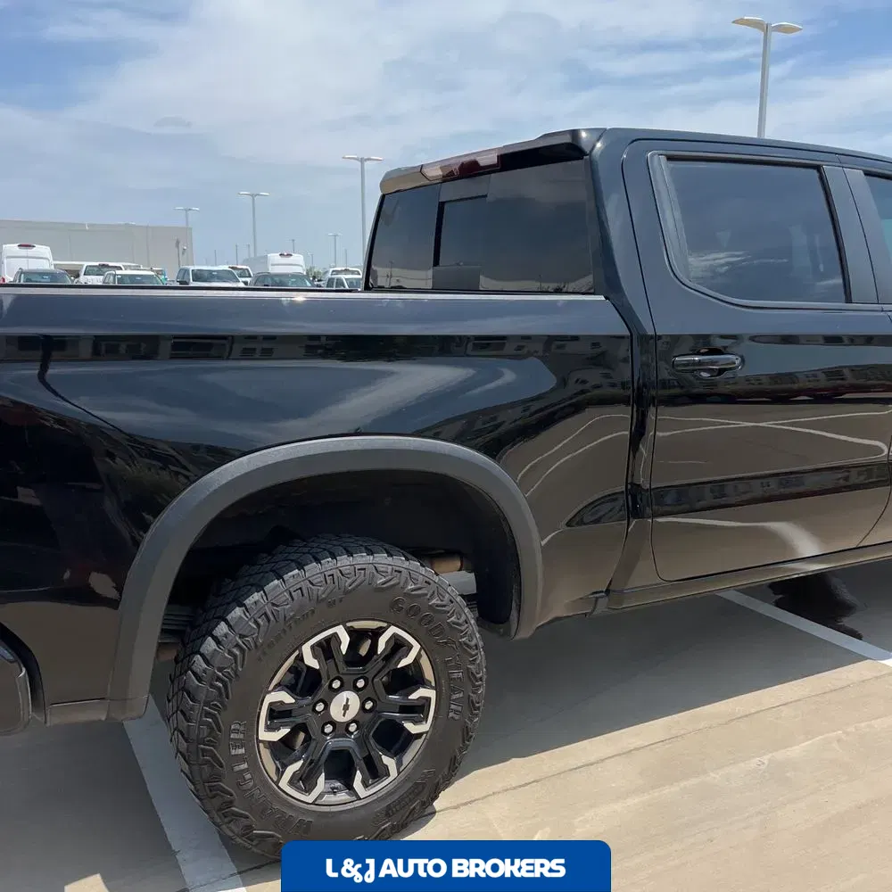 2023 Chevrolet Silverado 1500 ZR2