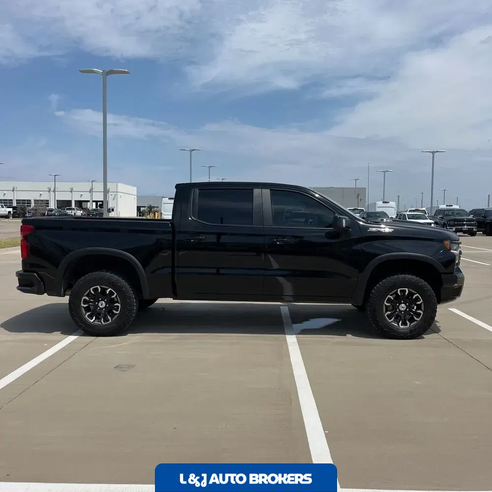 2023 Chevrolet Silverado 1500 ZR2