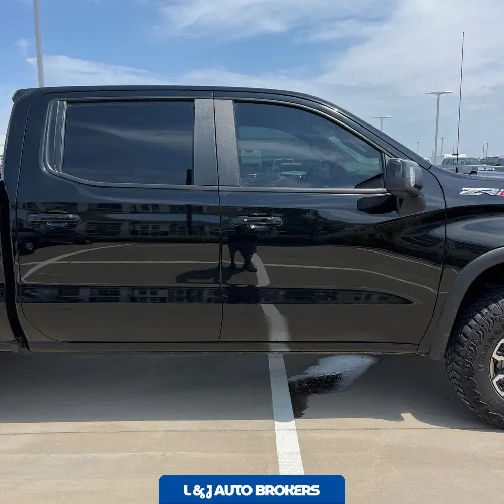 2023 Chevrolet Silverado 1500 ZR2