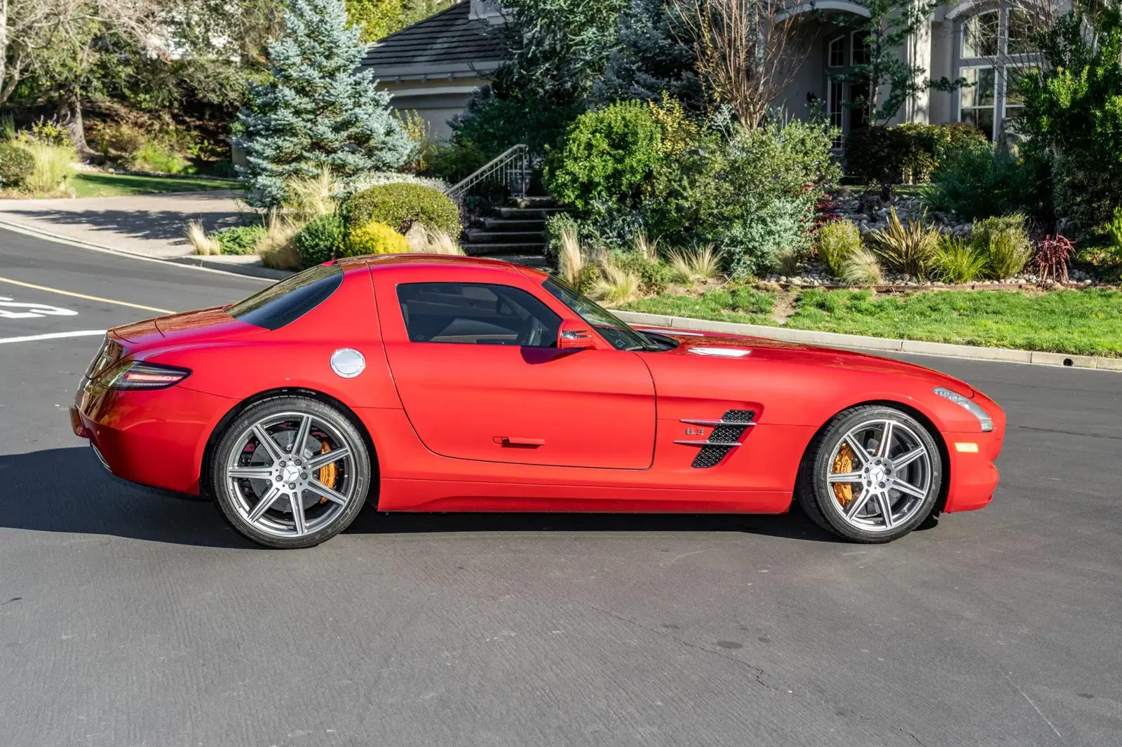 5,700-Mile 2012 Mercedes-Benz SLS AMG