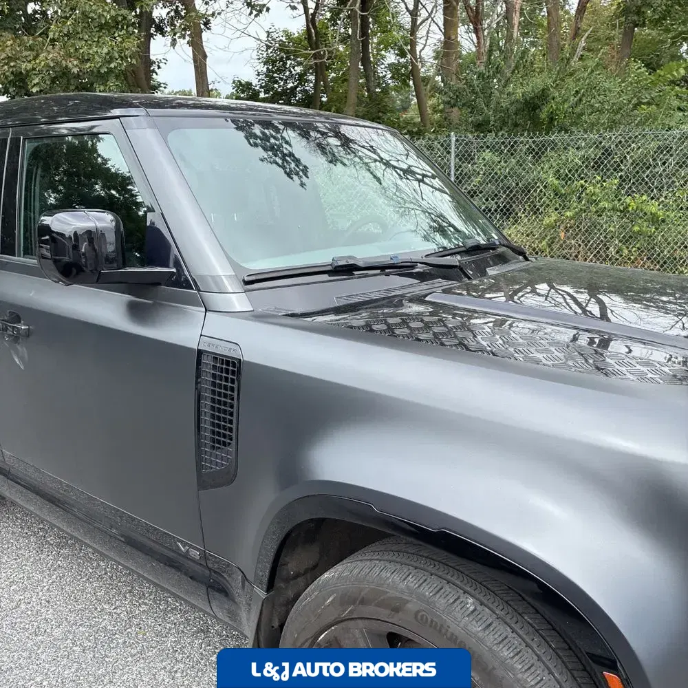 2023 Land Rover Defender 110 Carpathian Ed V8