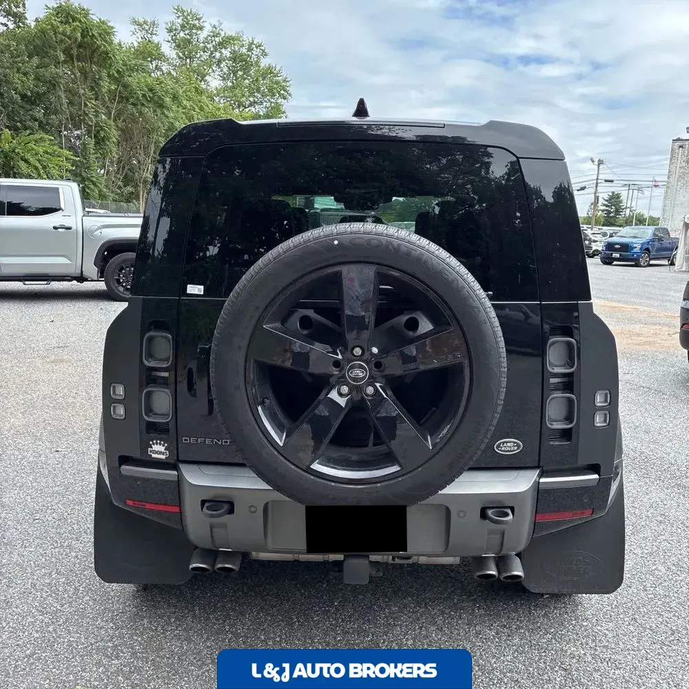 2023 Land Rover Defender 110 Carpathian Ed V8