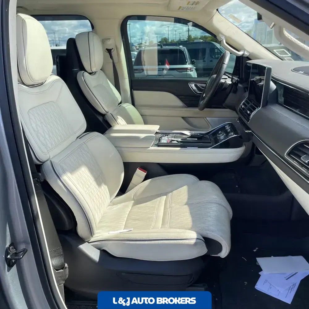 2023 Lincoln Navigator L Black Label