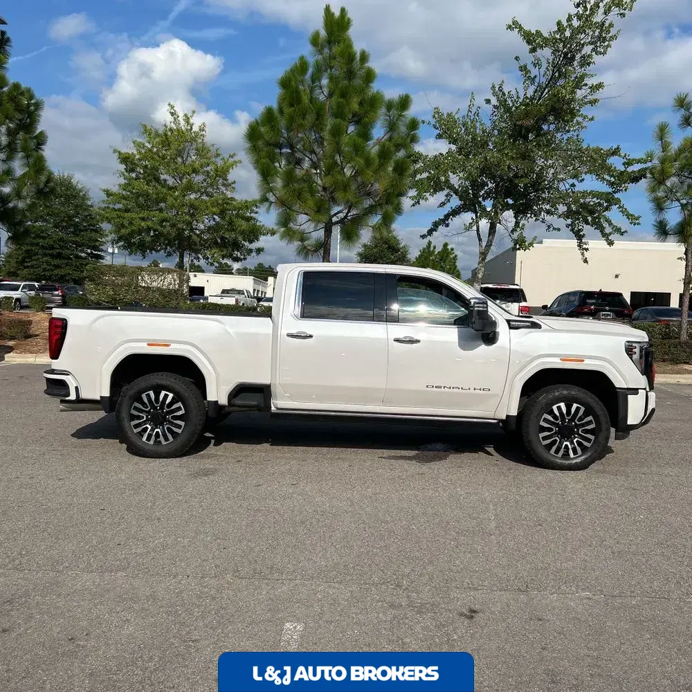 2025 GMC Sierra 2500HD Denali Ultimate