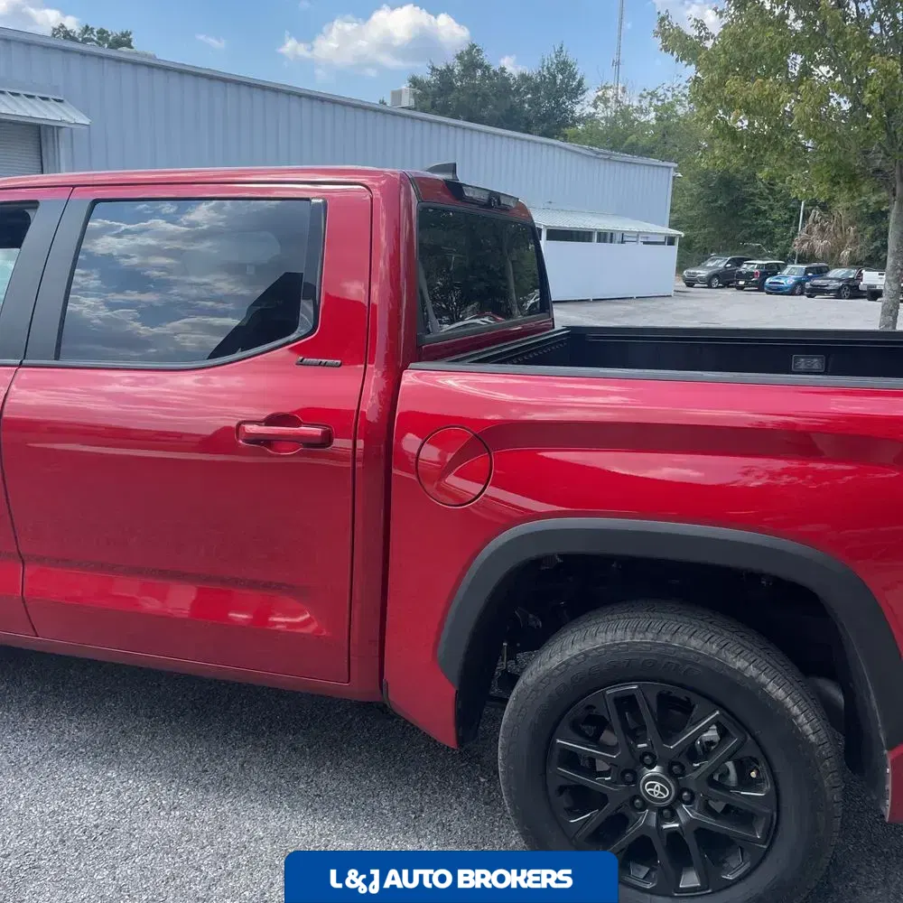 2025 Toyota Tundra Limited HV