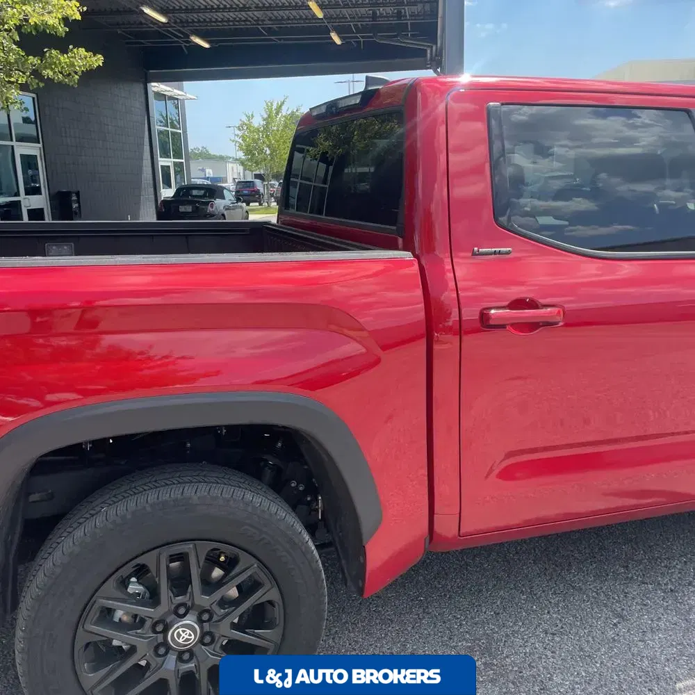 2025 Toyota Tundra Limited HV