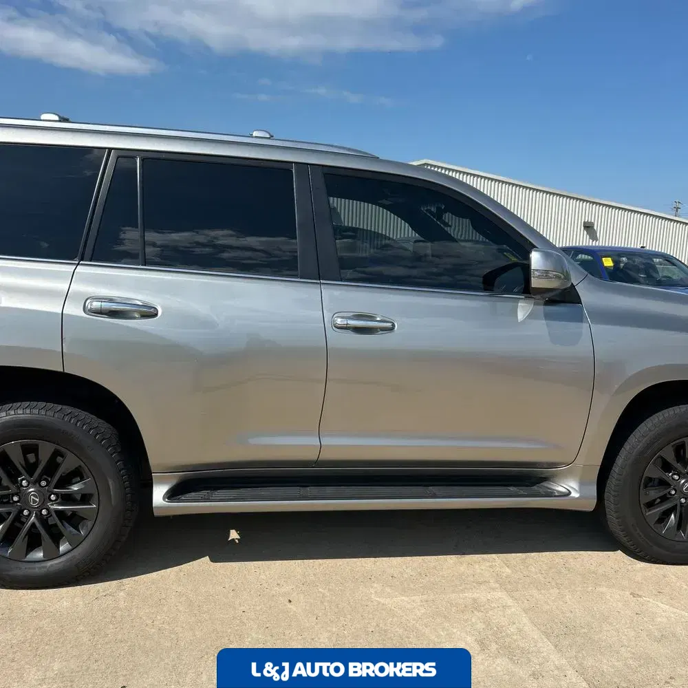 2023 Lexus GX 460 Base