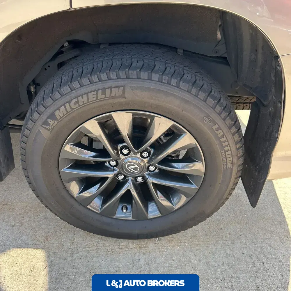 2023 Lexus GX 460 Base
