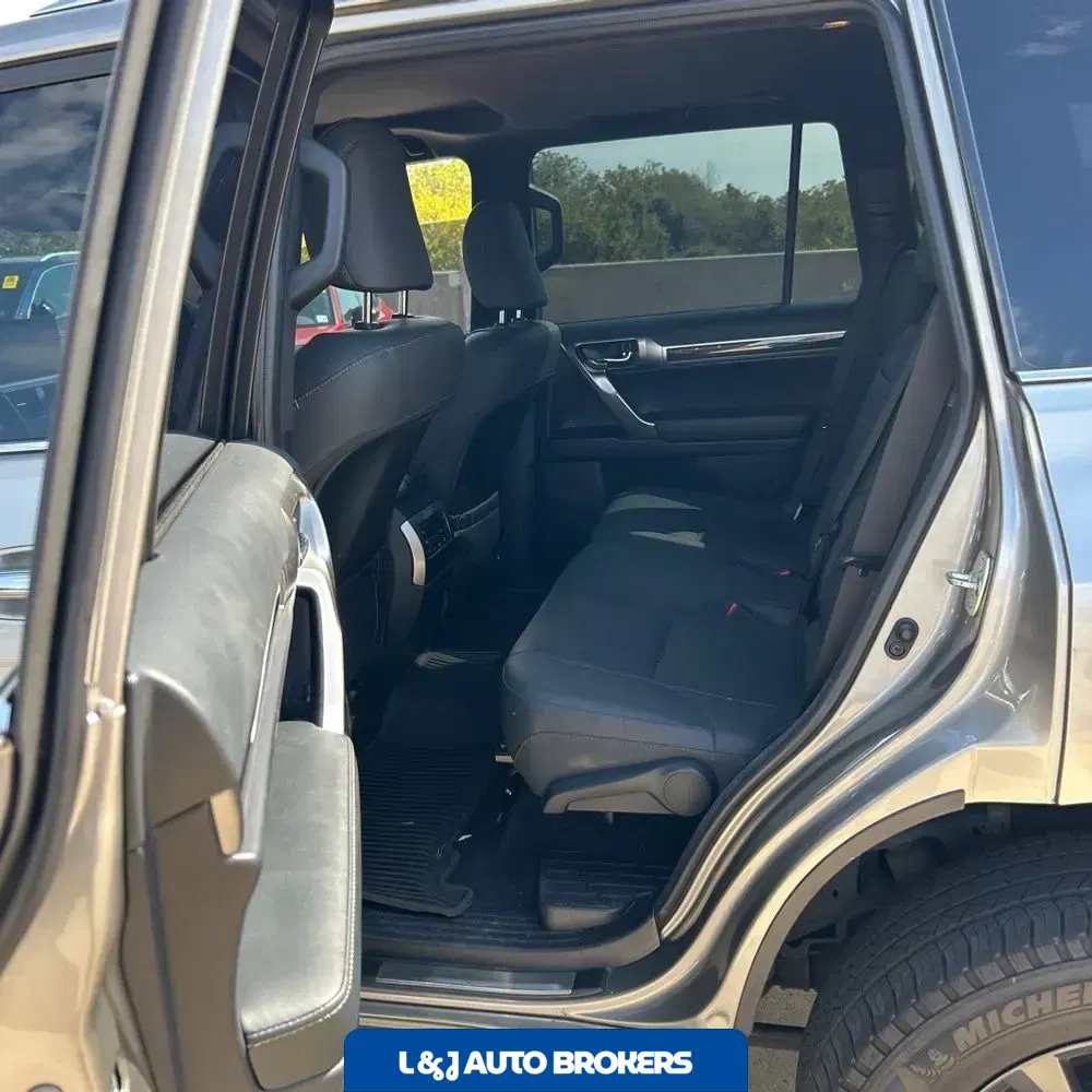 2023 Lexus GX 460 Base