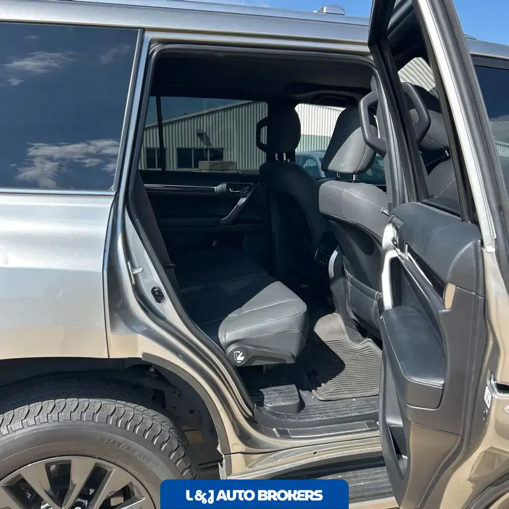 2023 Lexus GX 460 Base