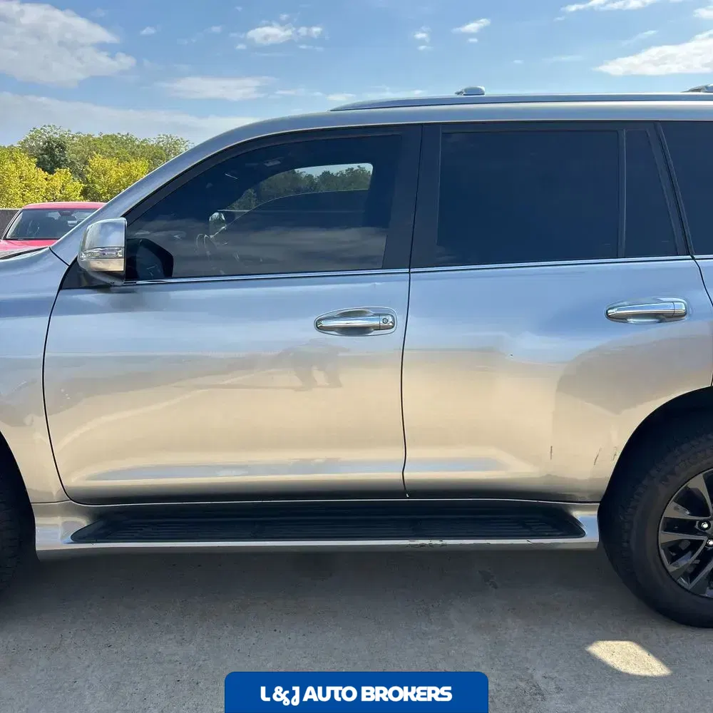 2023 Lexus GX 460 Base