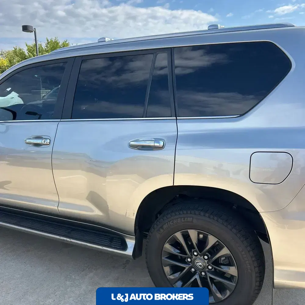 2023 Lexus GX 460 Base