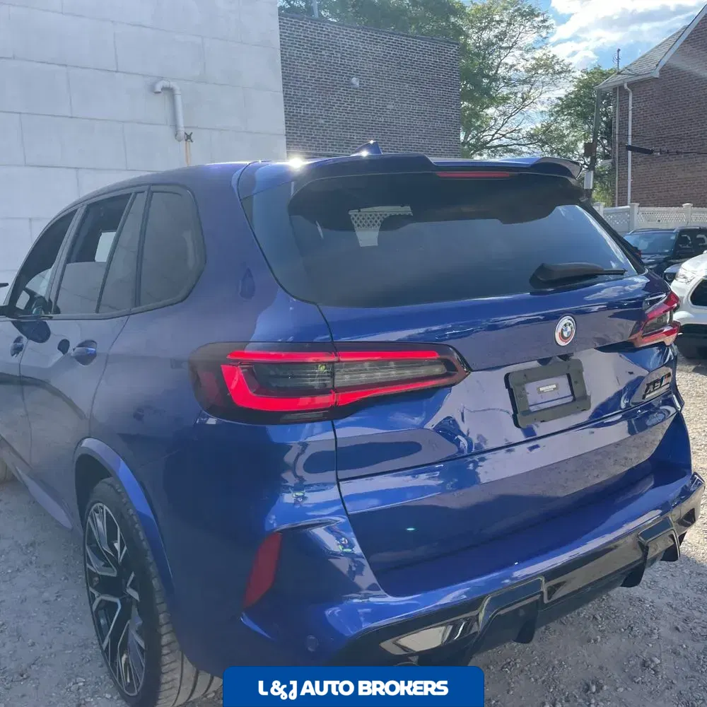 2023 BMW X5 M