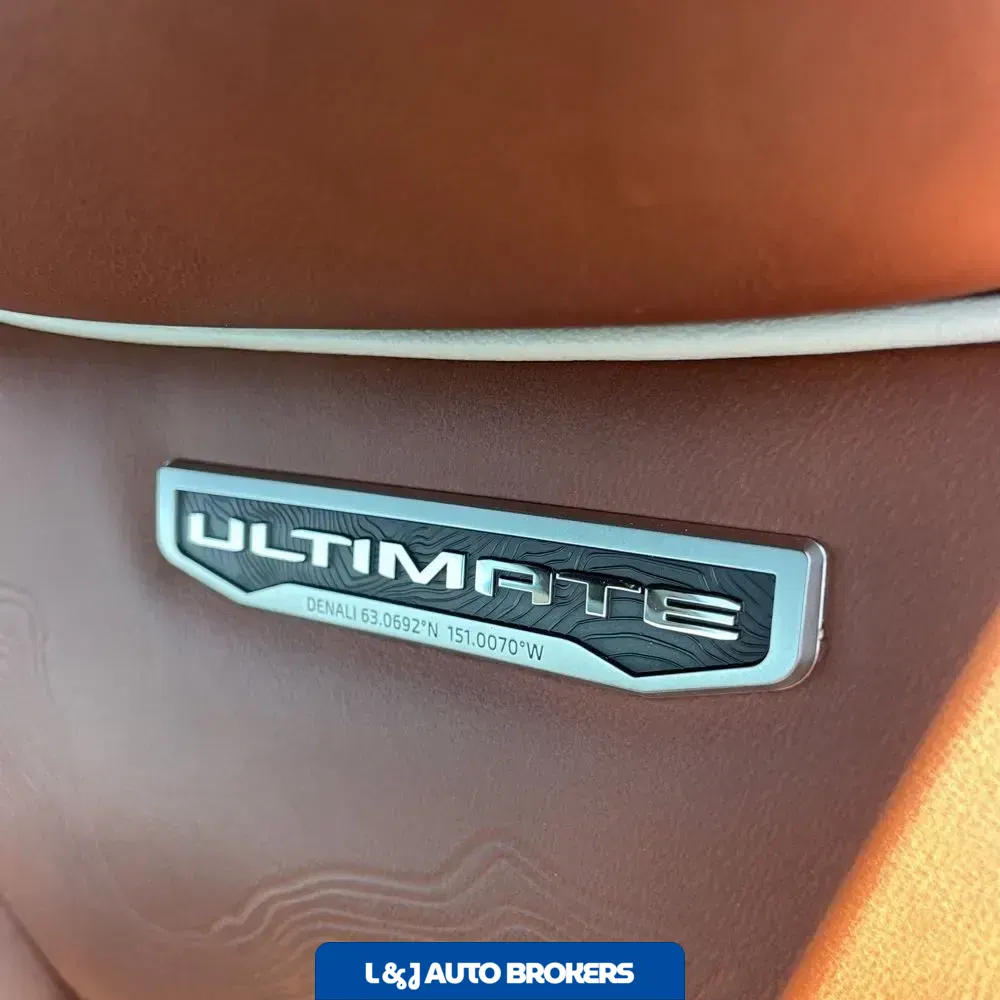 2023 GMC Yukon Denali Ultimate