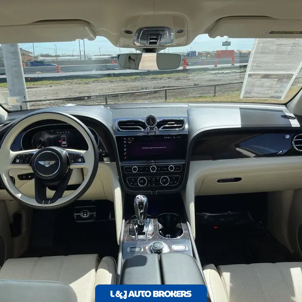 2022 Bentley Bentayga V8