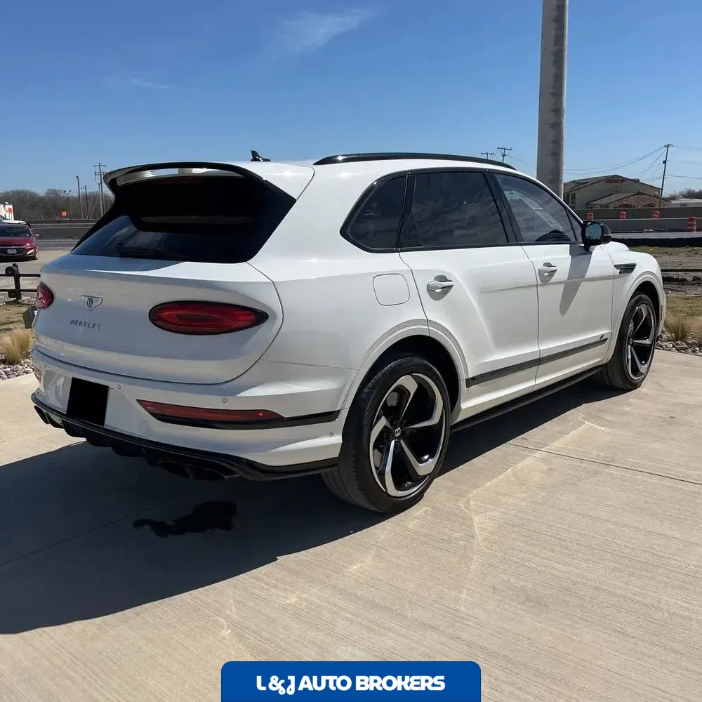 2022 Bentley Bentayga V8