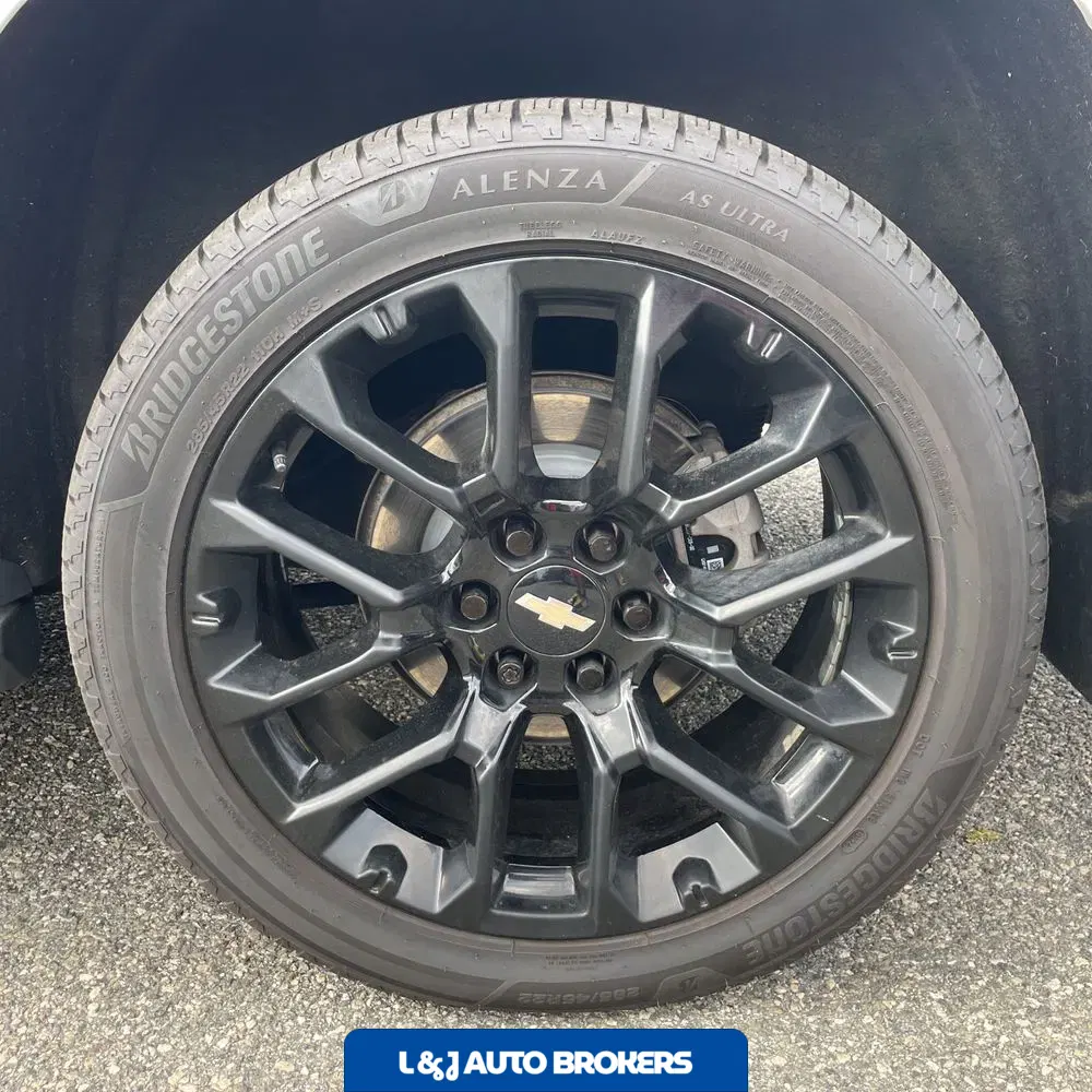2022 Chevrolet Suburban High Country