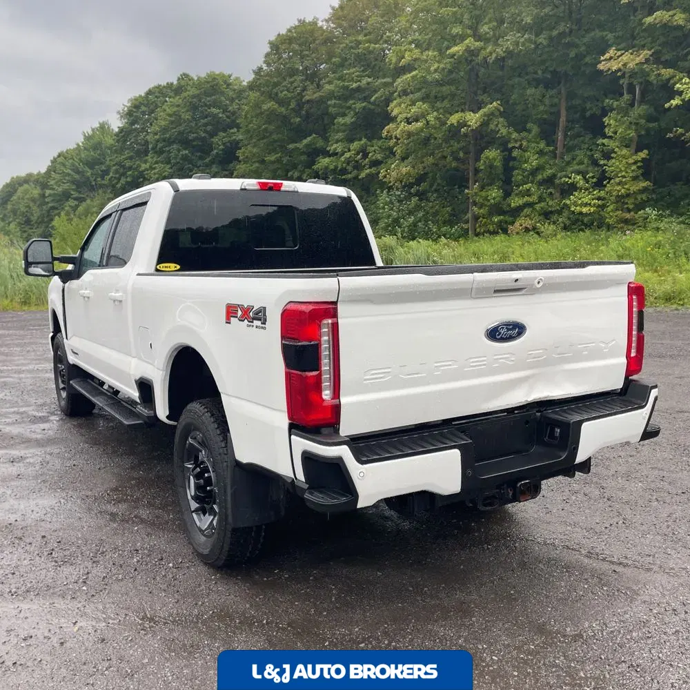 2024 Ford F250 S/D Lariat