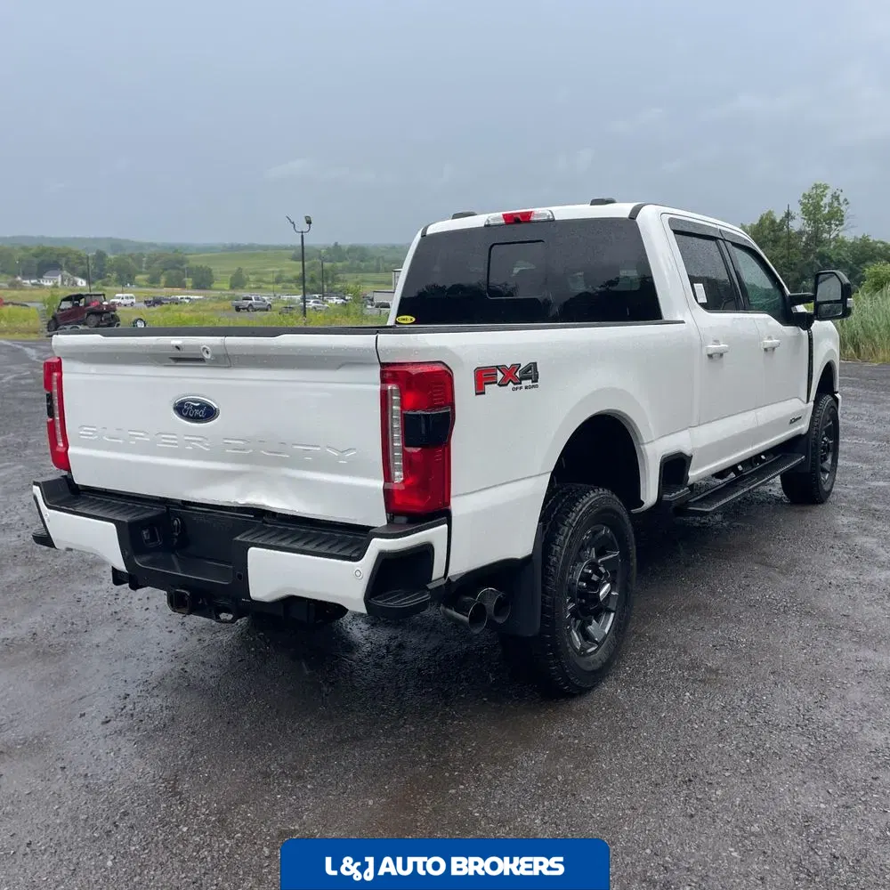 2024 Ford F250 S/D Lariat