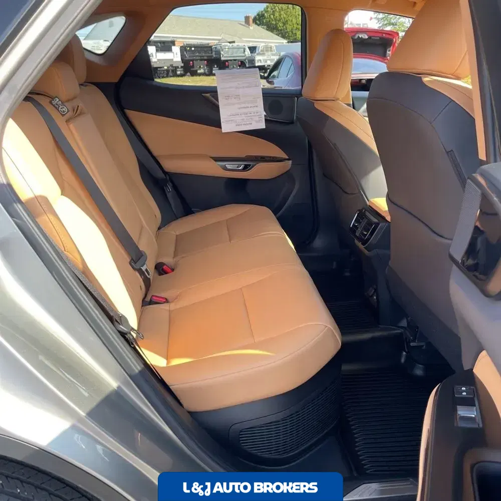 2024 Lexus NX 350h Premium